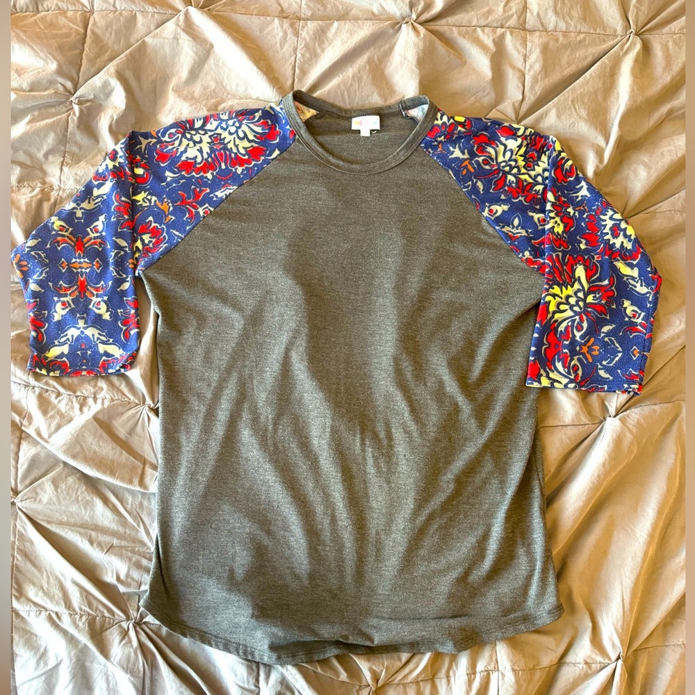 Women’s Lularoe Raglan Baseball-Style Tee Size:2XL